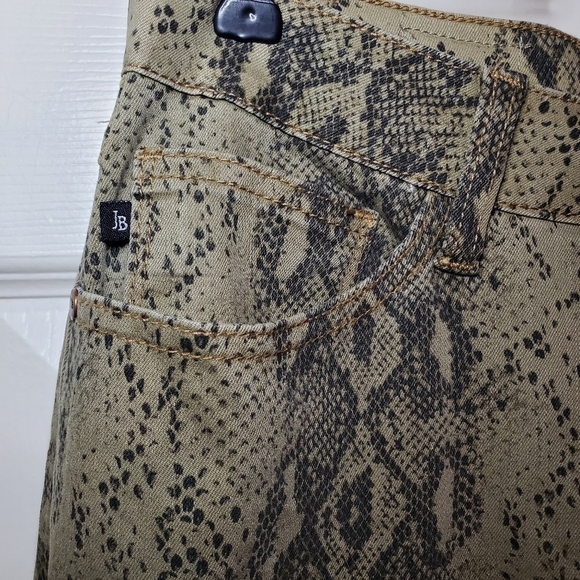 Judy Blue Sz 16W Skinny Mid Rise, Snake Skin Jeans - Picture 3 of 11